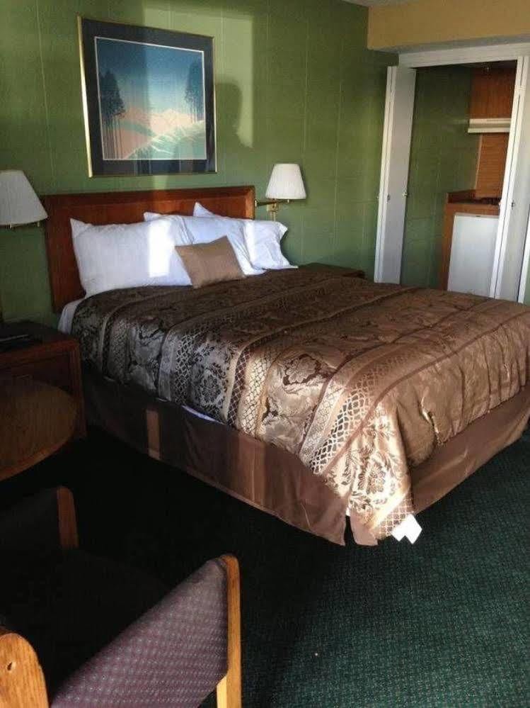 Knights Inn Motel Grants Pass Exterior photo