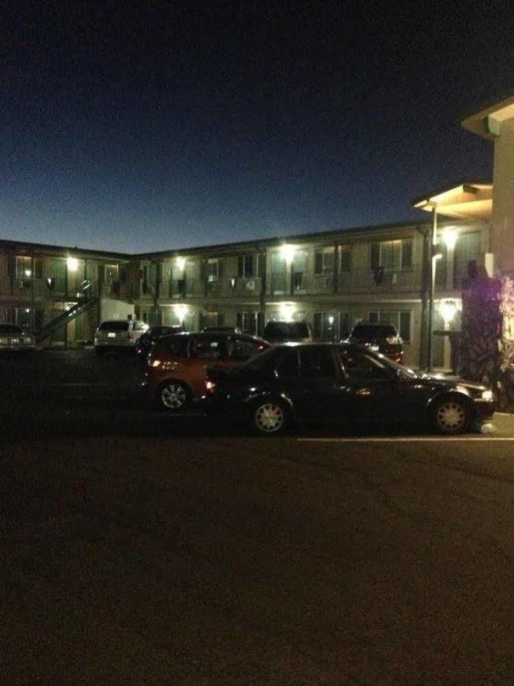 Knights Inn Motel Grants Pass Exterior photo